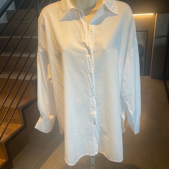 white cotton button down from Velvet. size small - Picture 1 of 7